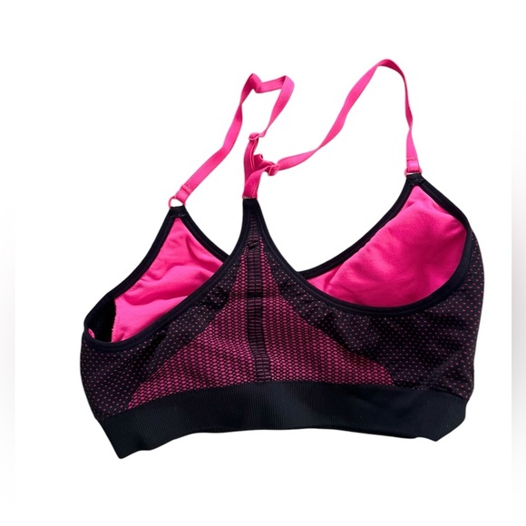 2 champions sports bras - Picture 3 of 7